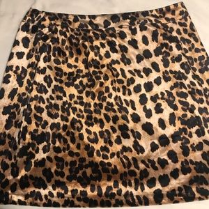Suede leopard skirt
